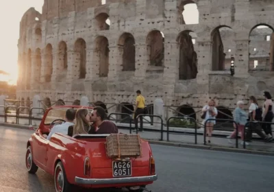 VINTAGE CAR IN ROME