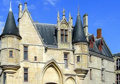 Medieval castles and churches of Paris
