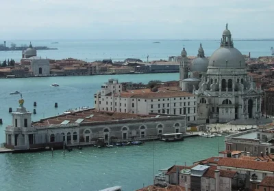 For those who are in Venice for the first time.