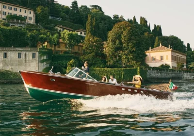 LUXURY BOAT TOUR